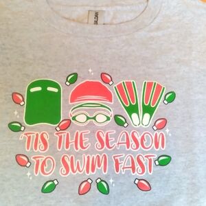Gildan Gray Graphic Christamas Holiday Swim T-Shirt Medium